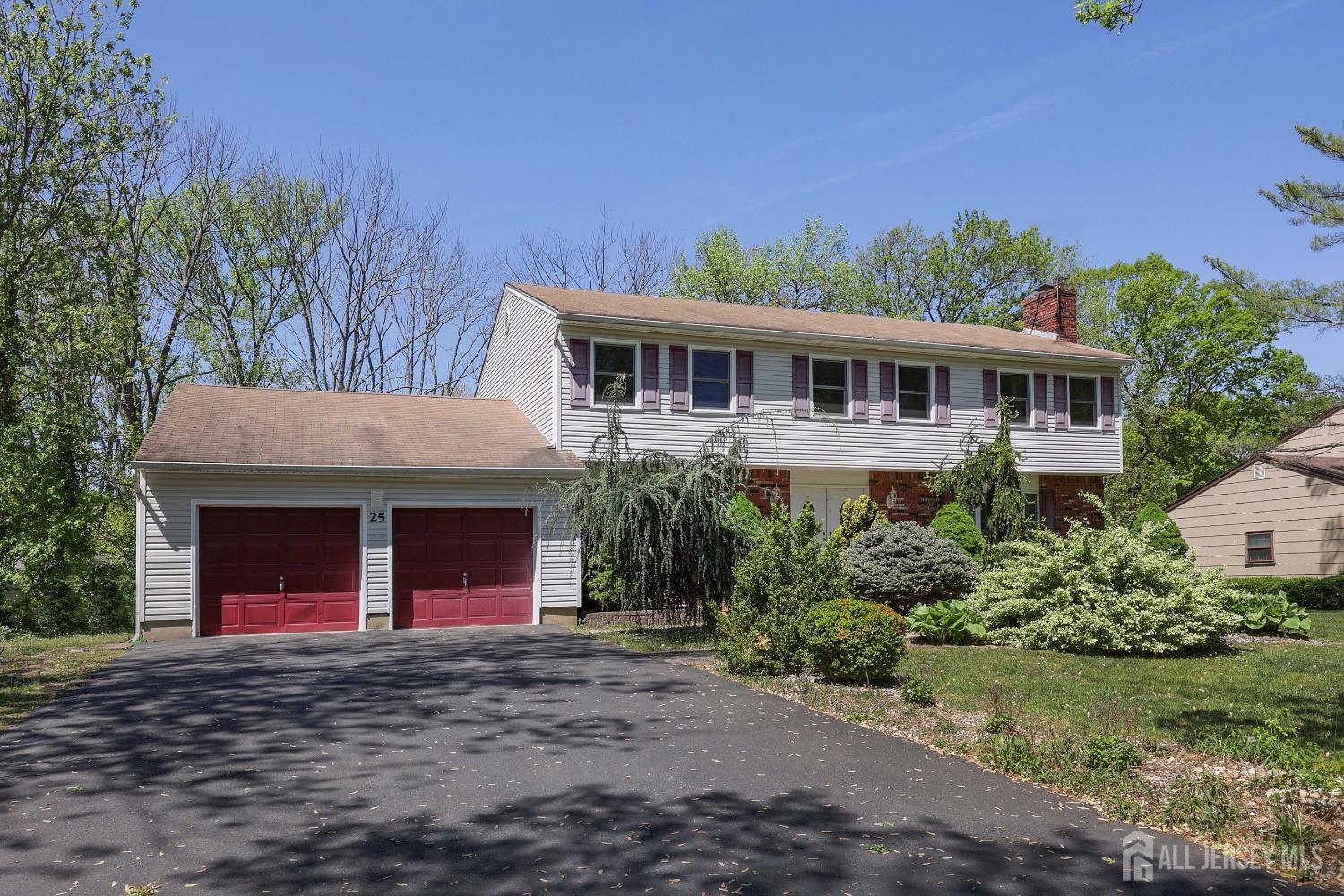 25 Briarwood Drive, Old Bridge, New Jersey image 3