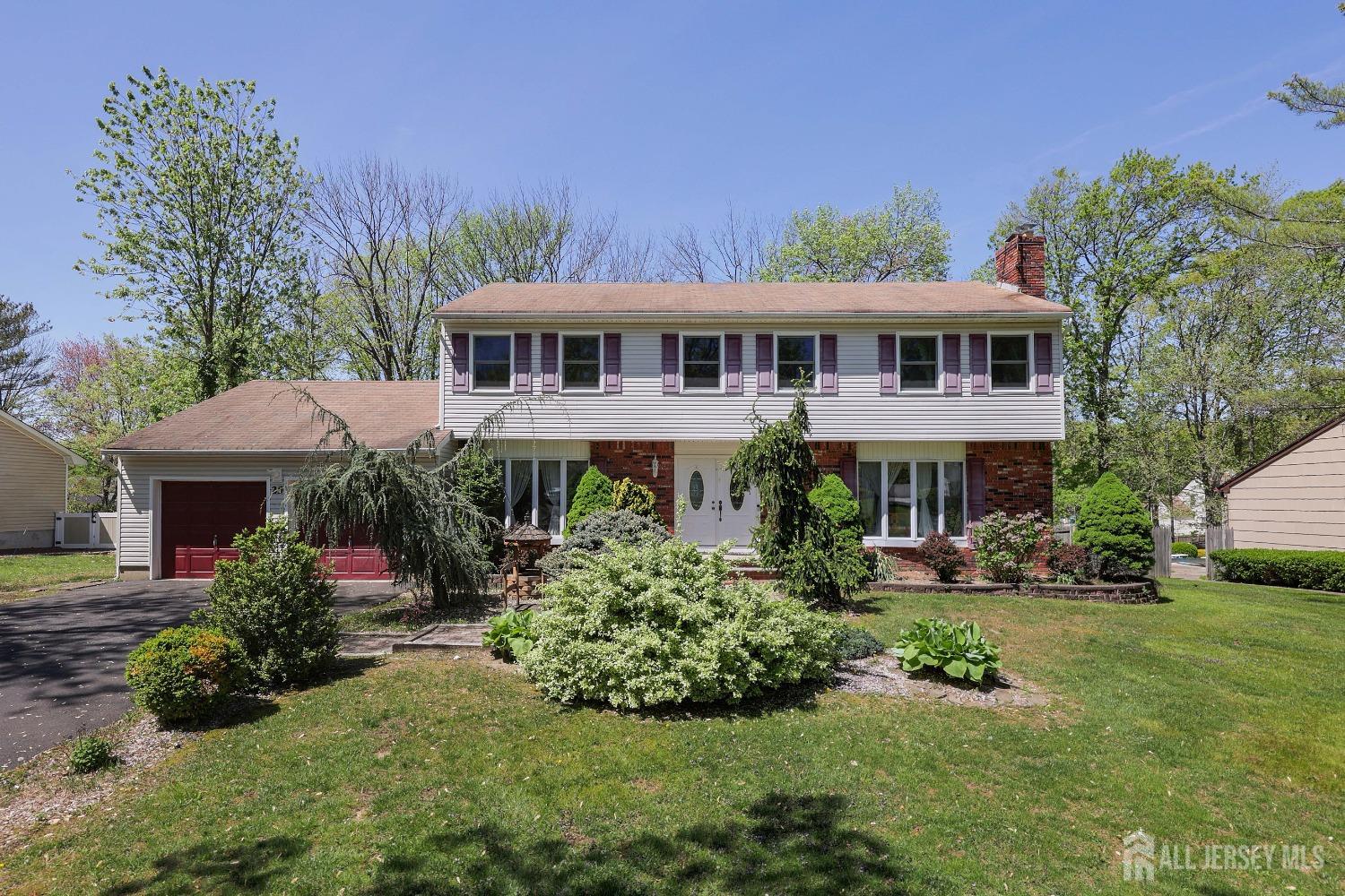 25 Briarwood Drive, Old Bridge, New Jersey image 2
