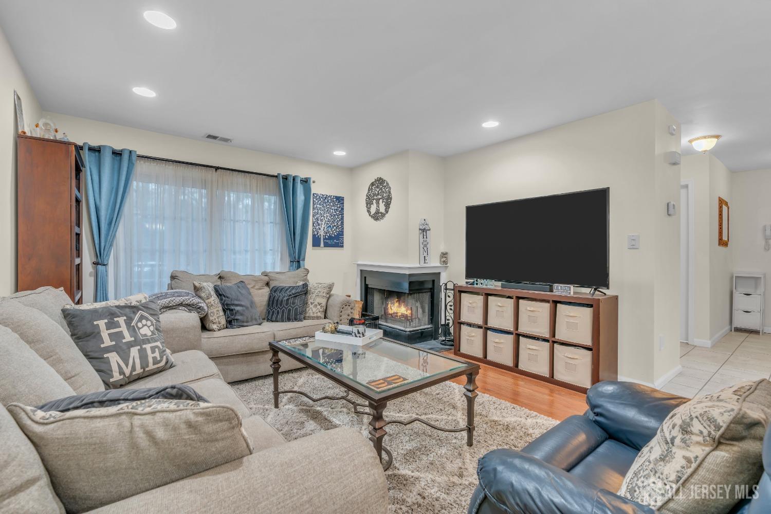 2804 Ridgefield Court, Helmetta, New Jersey image 3
