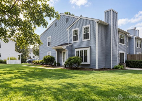 Condo For Sale - 64 Almond Drive<br/> Somerset County, Franklin Twsp, NJ 08873