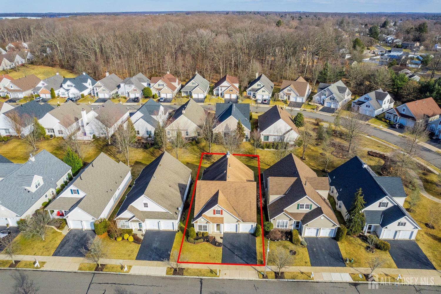 West Windsor, New Jersey 08550, United States, 2 Bedrooms Bedrooms, ,2 BathroomsBathrooms,Residential,Pending,7171