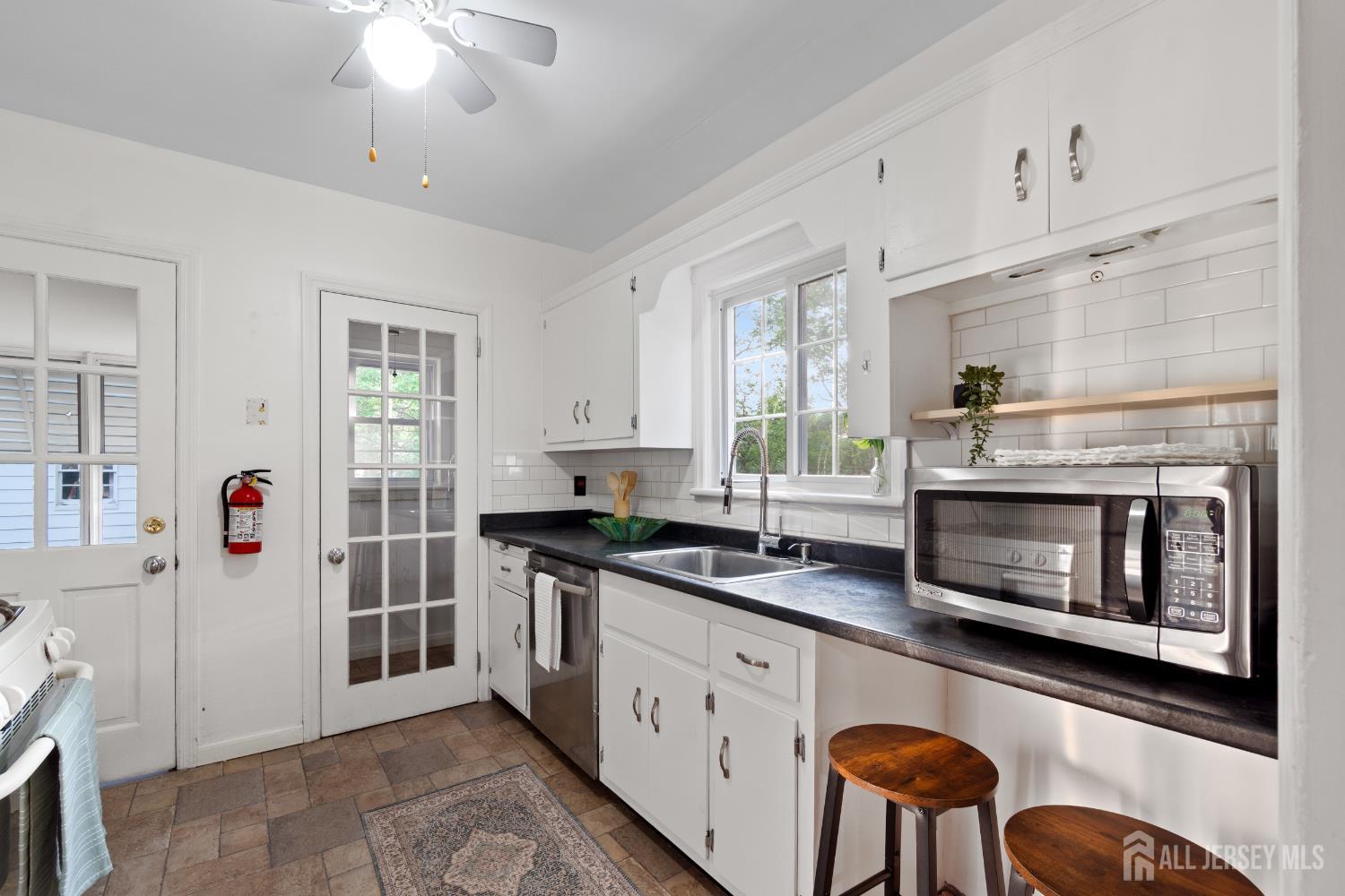 7 Woods End Road, West Orange, New Jersey image 10
