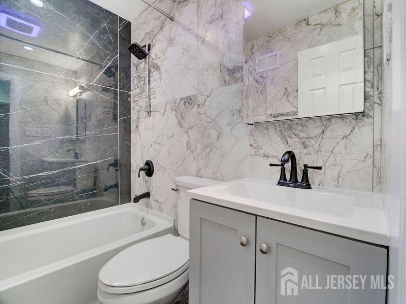 9 Ellwood Road, East Brunswick, New Jersey image 19
