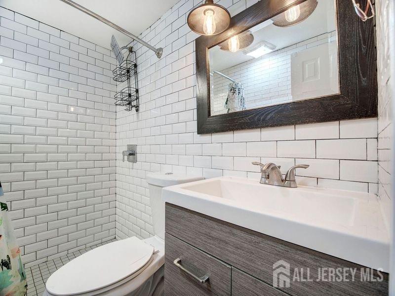 9 Ellwood Road, East Brunswick, New Jersey image 25