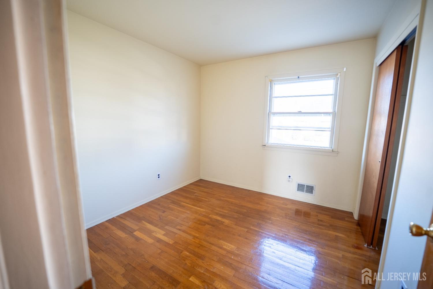 1055 Rudyard Drive, Perth Amboy, New Jersey image 14