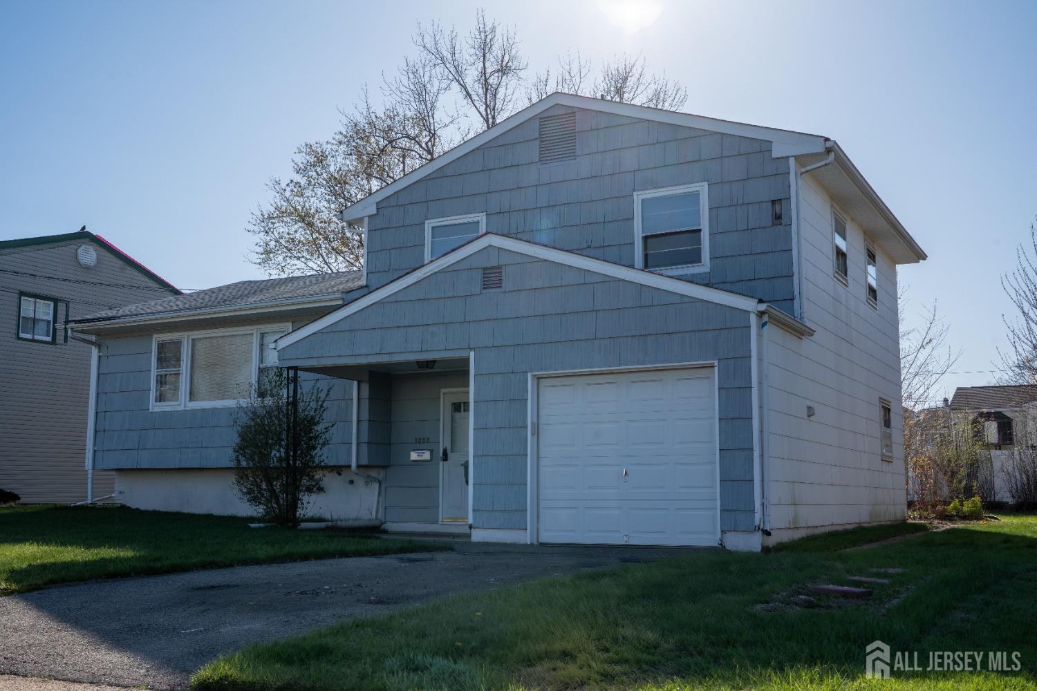 1055 Rudyard Drive, Perth Amboy, New Jersey image 3