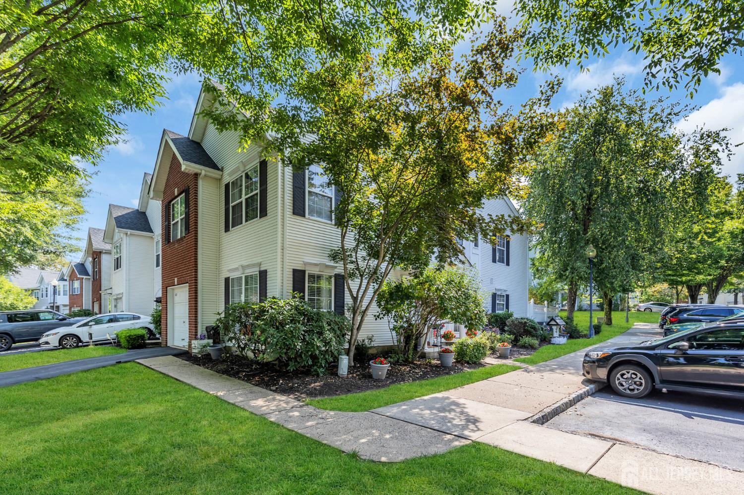 401 Harvest Lane