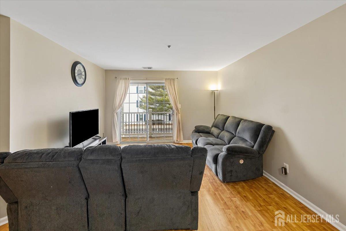 921 Waterford Drive #921, Edison, New Jersey image 17