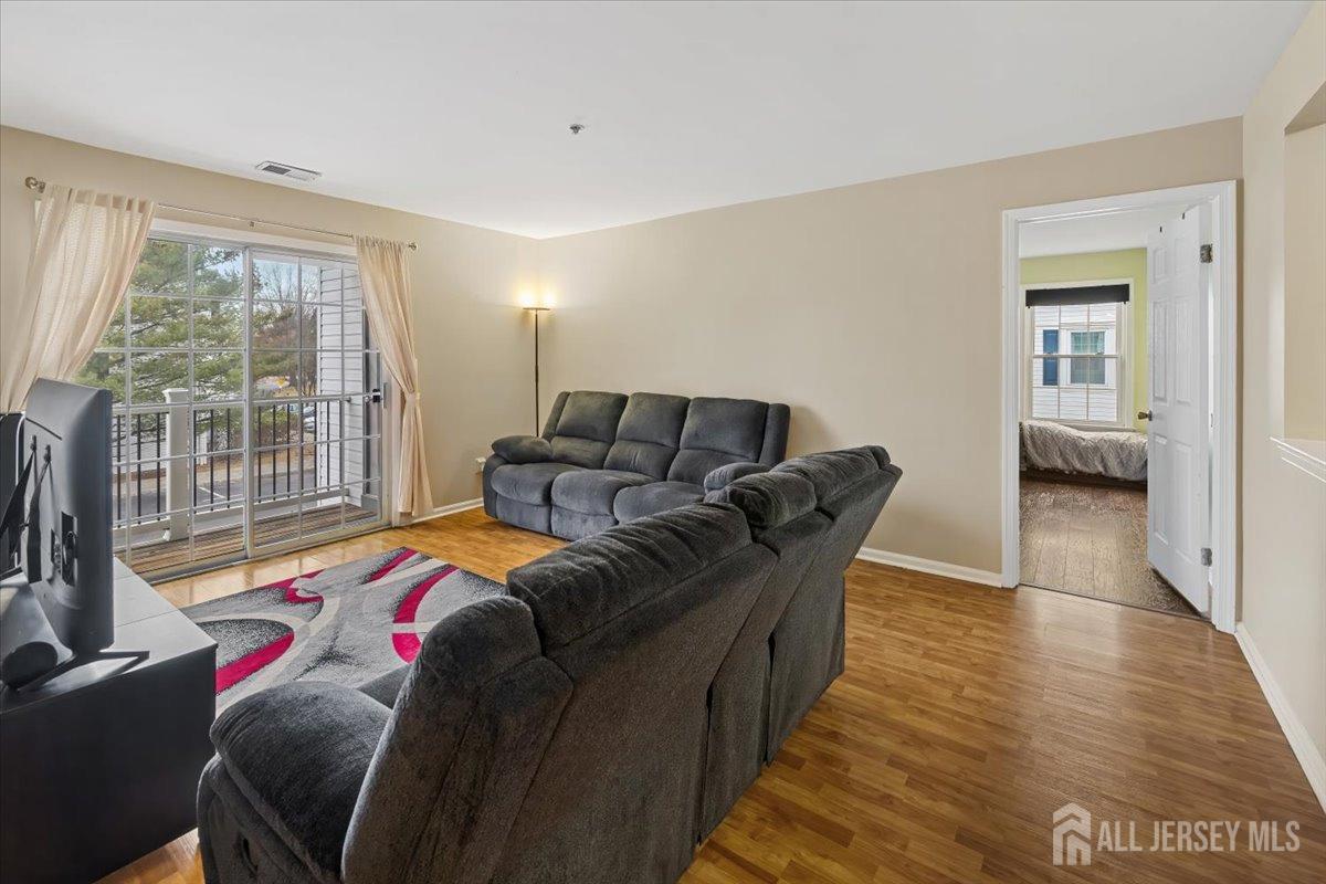 921 Waterford Drive #921, Edison, New Jersey image 16