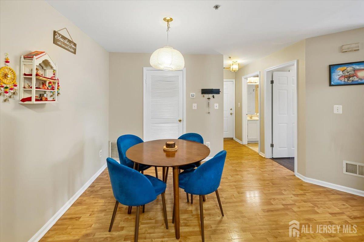 921 Waterford Drive #921, Edison, New Jersey image 20