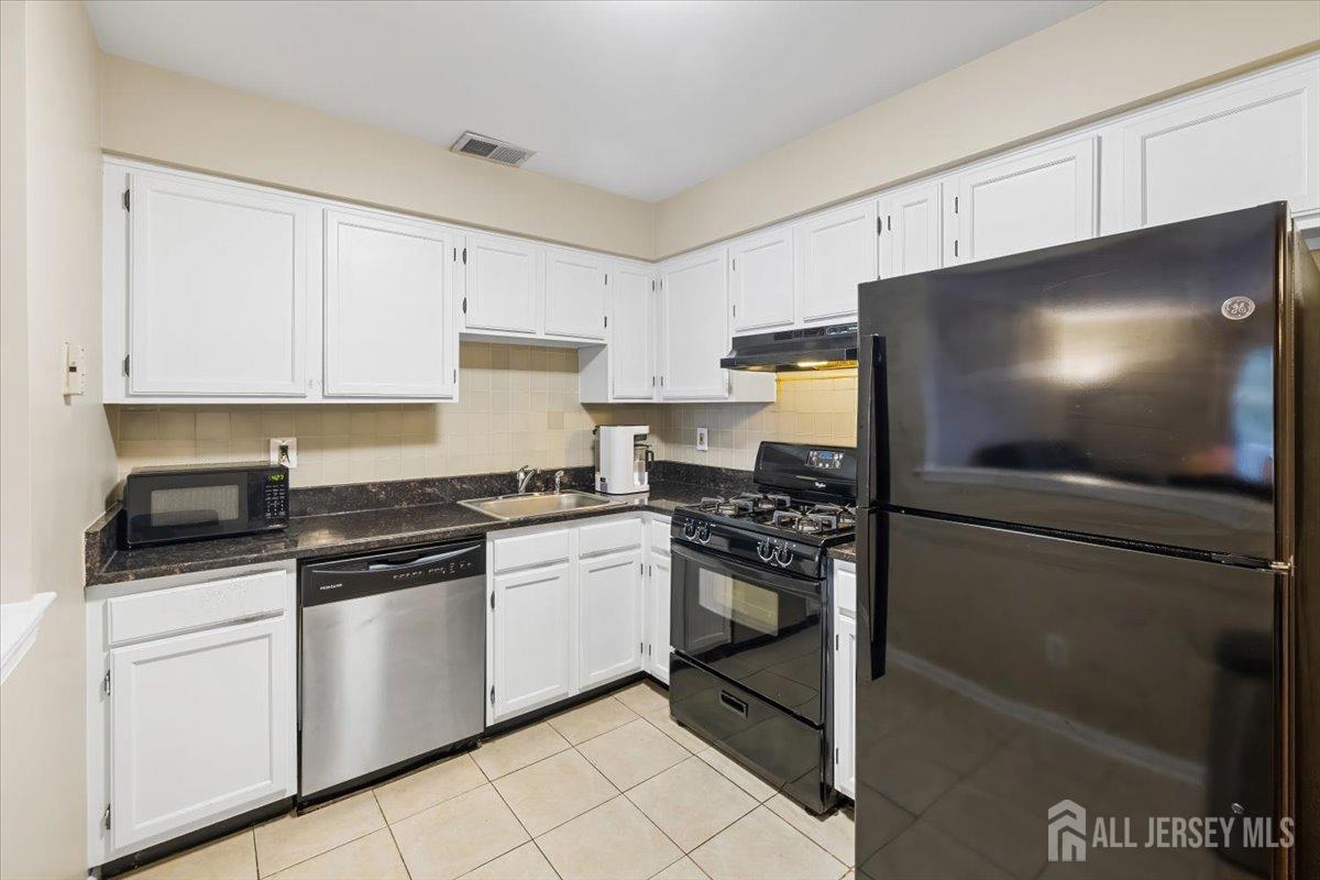 921 Waterford Drive #921, Edison, New Jersey image 21