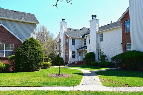 Condo For Sale - 168 Vasser Drive<br/> Middlesex County, Piscataway, NJ 08854