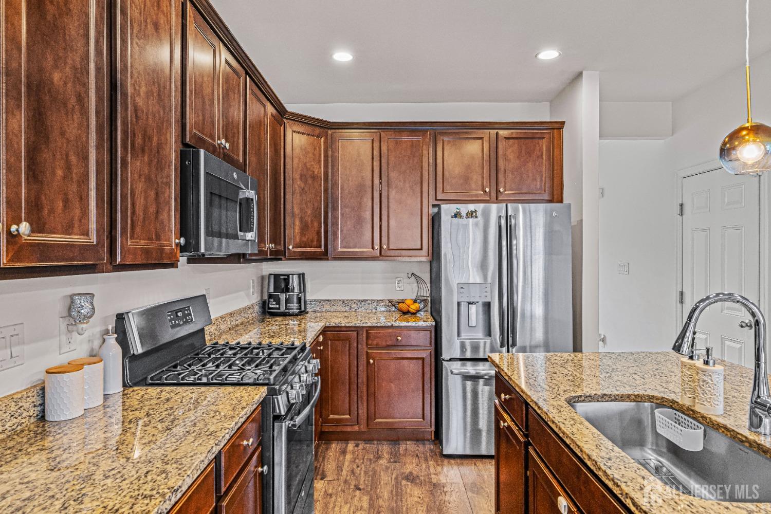 22 Larkspur Lane #22, Monroe Township, New Jersey image 12