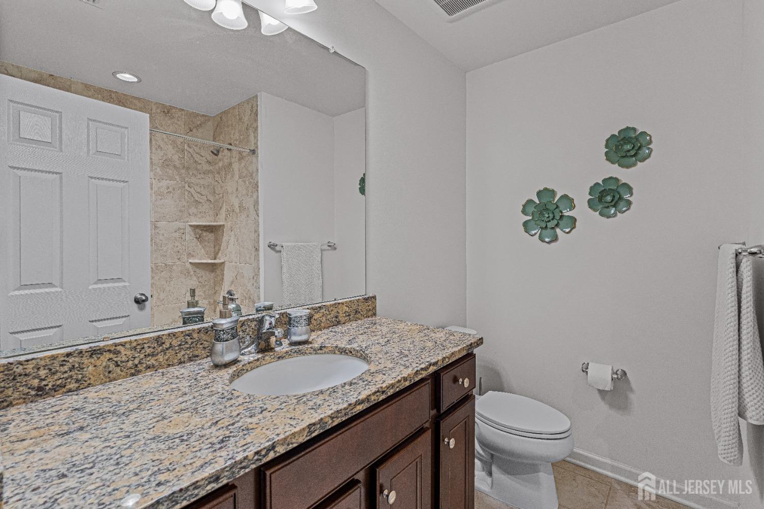22 Larkspur Lane #22, Monroe Township, New Jersey image 27