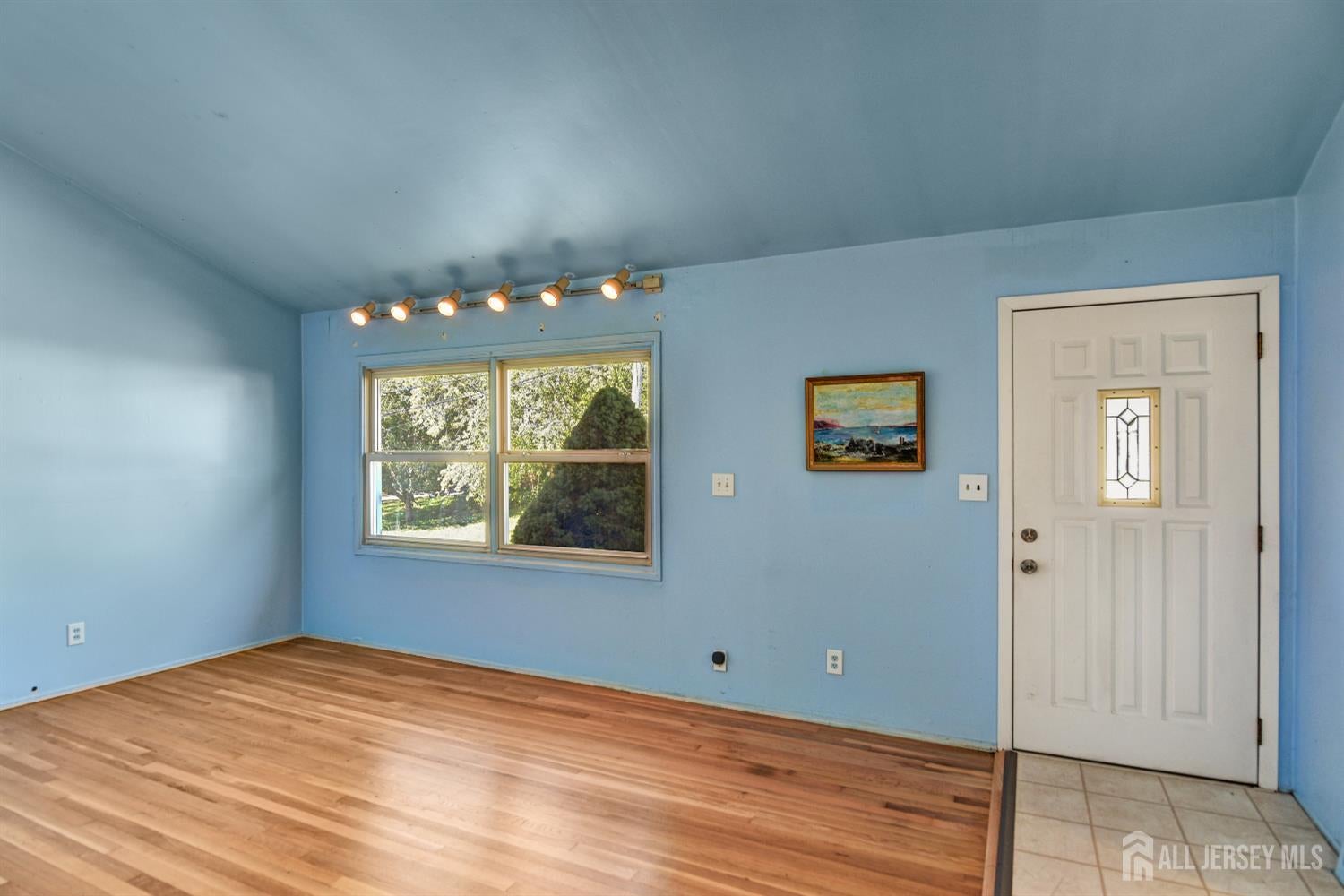 104 Pinetree Drive