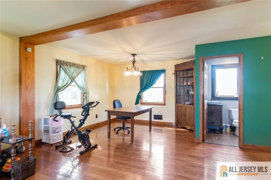 115 Woodrow Avenue, Piscataway, New Jersey image 9