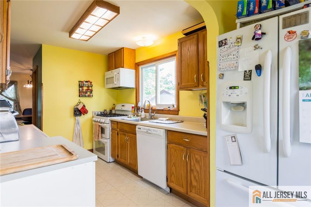 115 Woodrow Avenue, Piscataway, New Jersey image 5