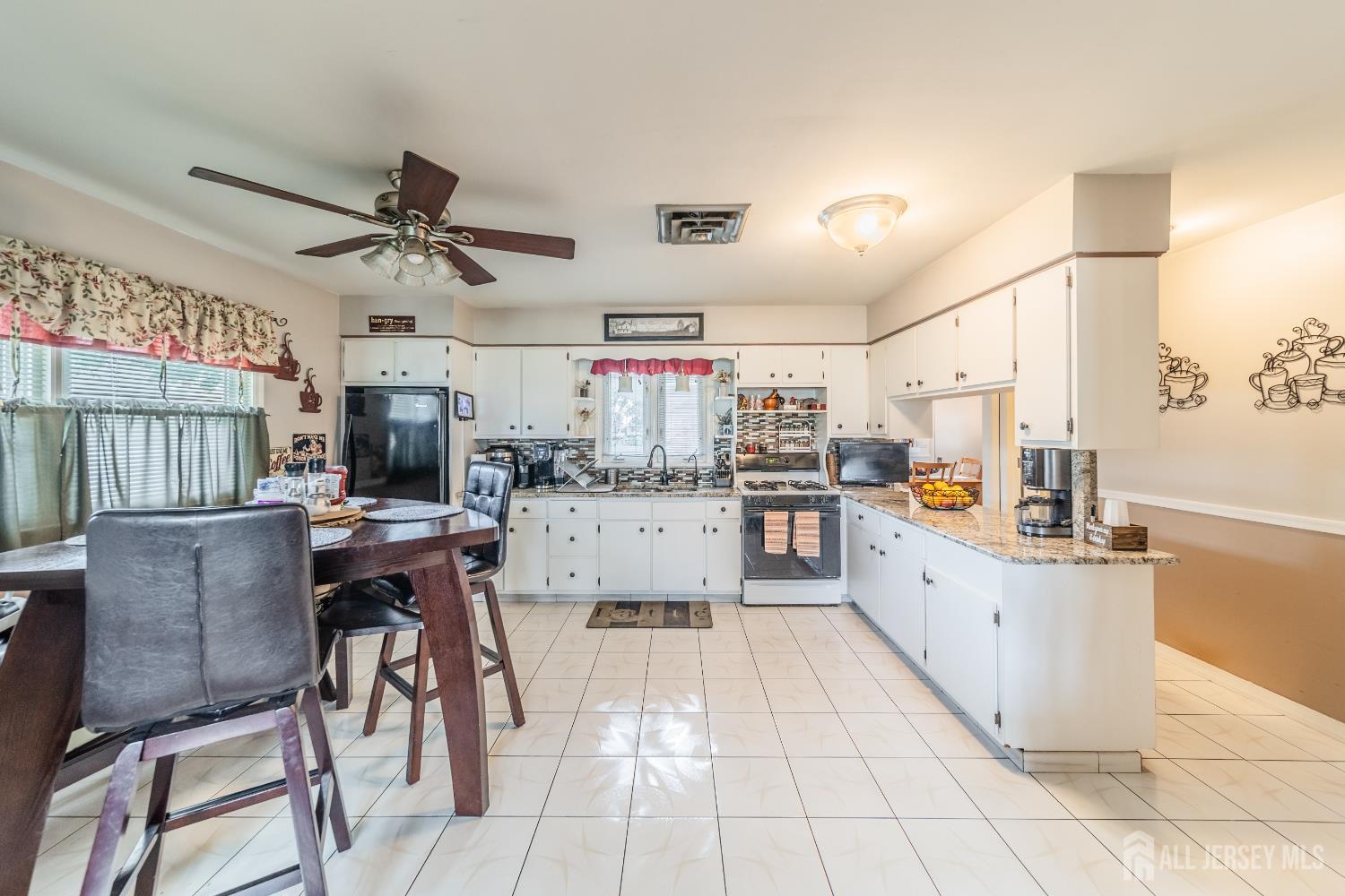 119 Carteret Avenue, Carteret, New Jersey image 8