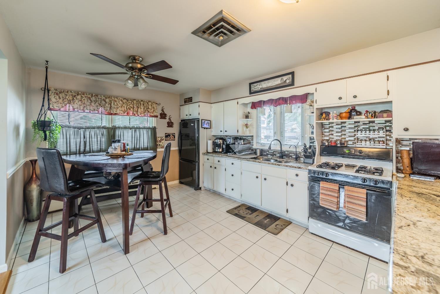 119 Carteret Avenue, Carteret, New Jersey image 9