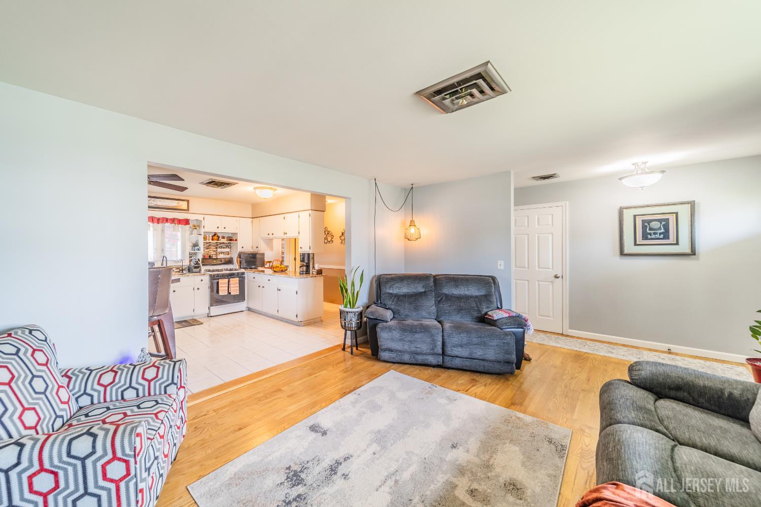 119 Carteret Avenue, Carteret, New Jersey image 7
