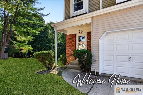 Condo For Sale - 23 Thistle Court<br/> Old Bridge, NJ 07747