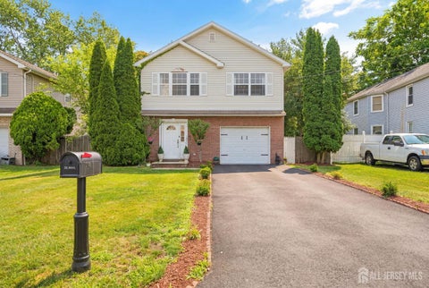 Homes For Sale - 2402 Hamlette Place<br/> Scotch Plains, NJ 07076