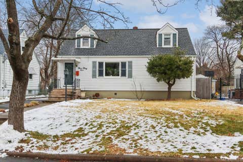 Featured picture for the property 2407346R