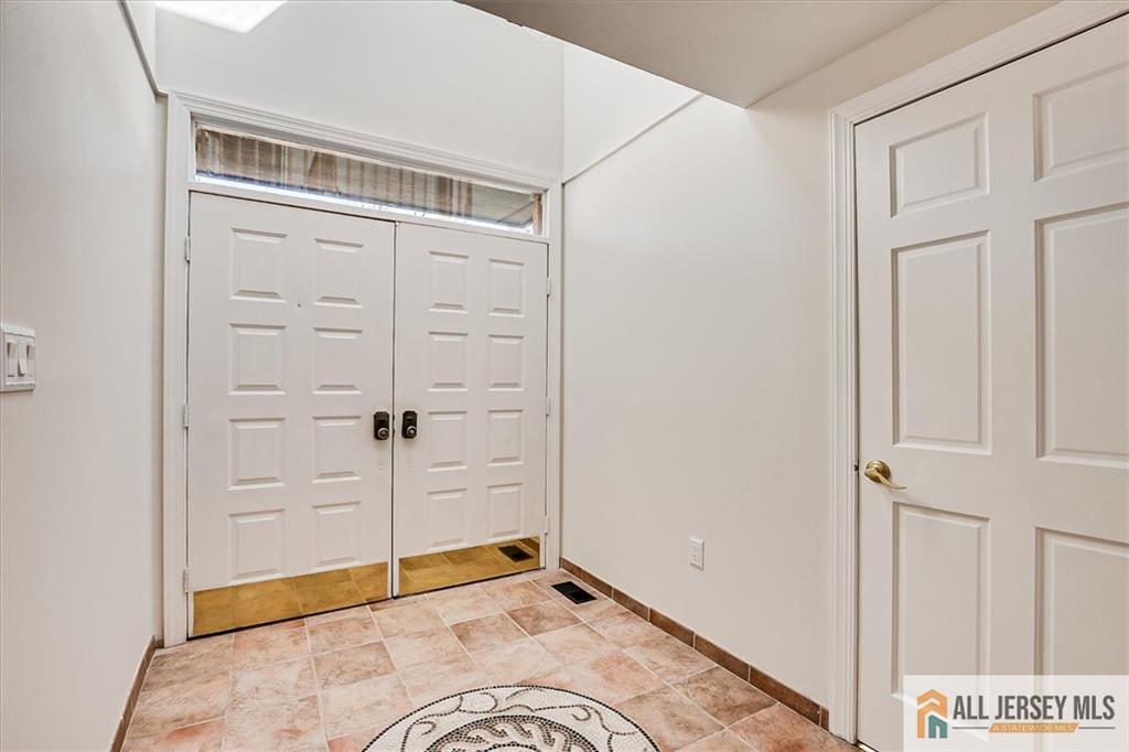 110 Sayre Drive, Plainsboro, New Jersey image 6