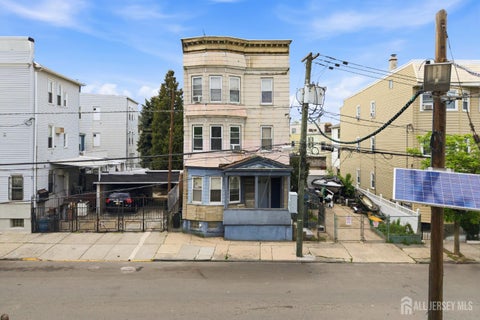 Multifamily For Sale - 8-10 Horatio Street<br/> Newark, NJ 07105