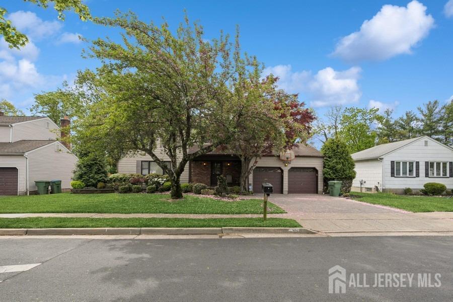 35 Edgemount Road, Edison, New Jersey image 2