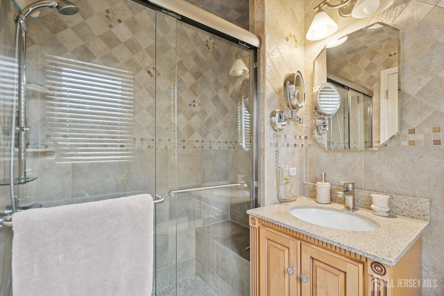 35 Edgemount Road, Edison, New Jersey image 21