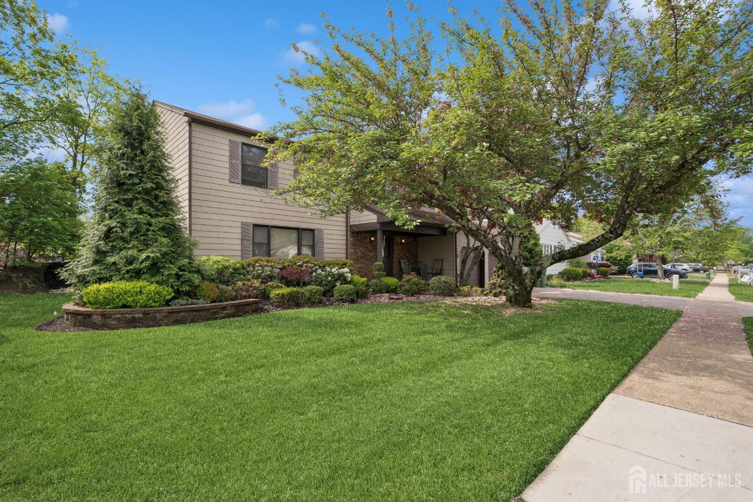 35 Edgemount Road, Edison, New Jersey image 3