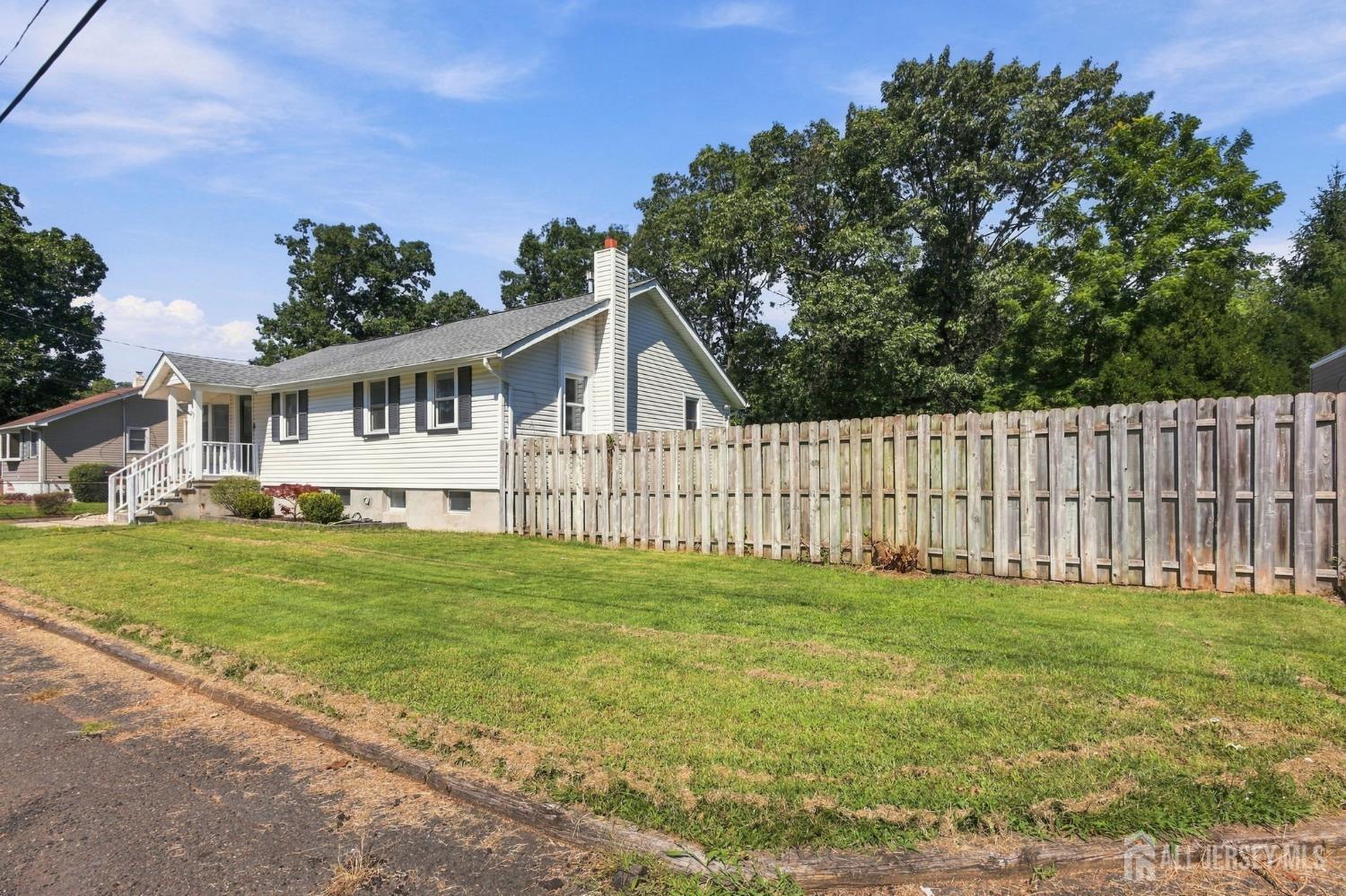 19 Tyndale Avenue
