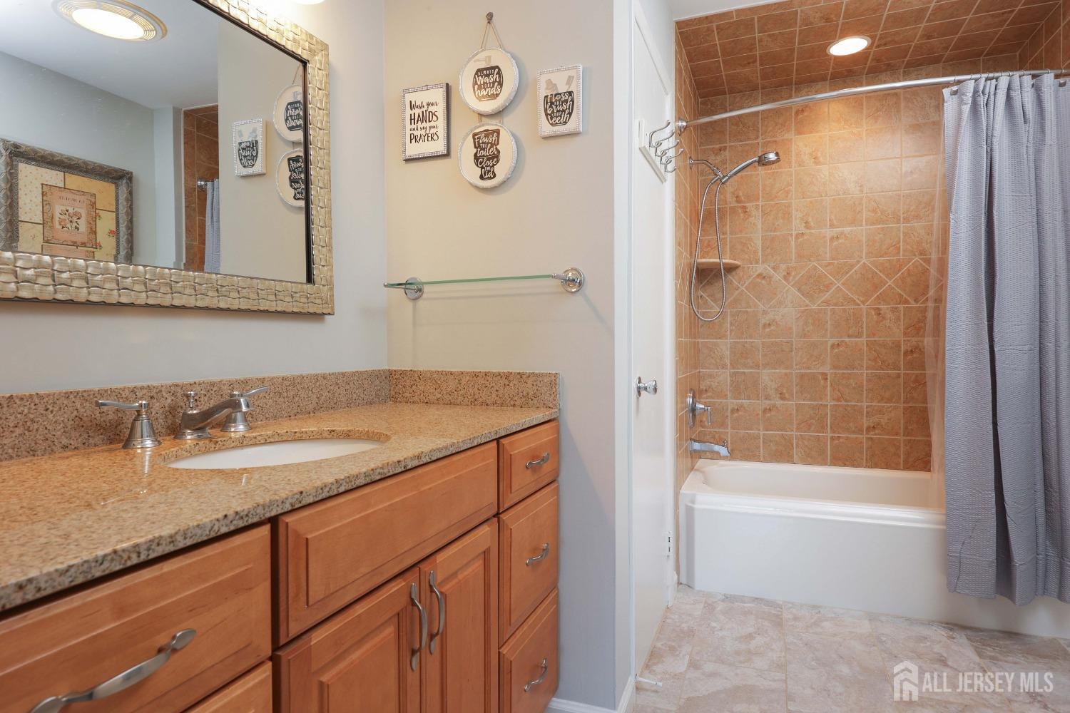 21 Lexington Circle, Old Bridge, New Jersey image 27
