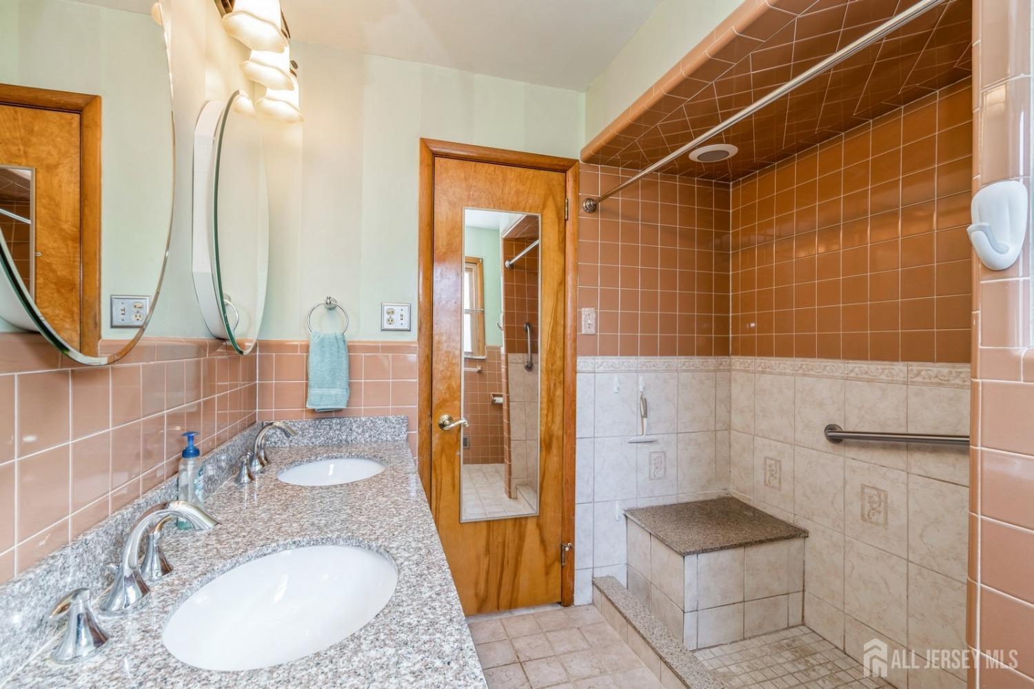 965 New Dover Road, Edison, New Jersey image 24