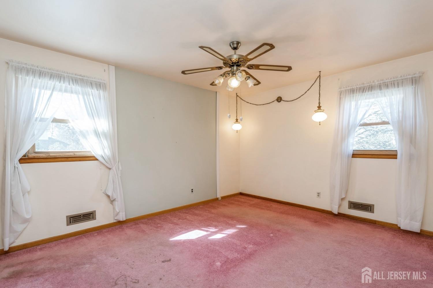 965 New Dover Road, Edison, New Jersey image 16