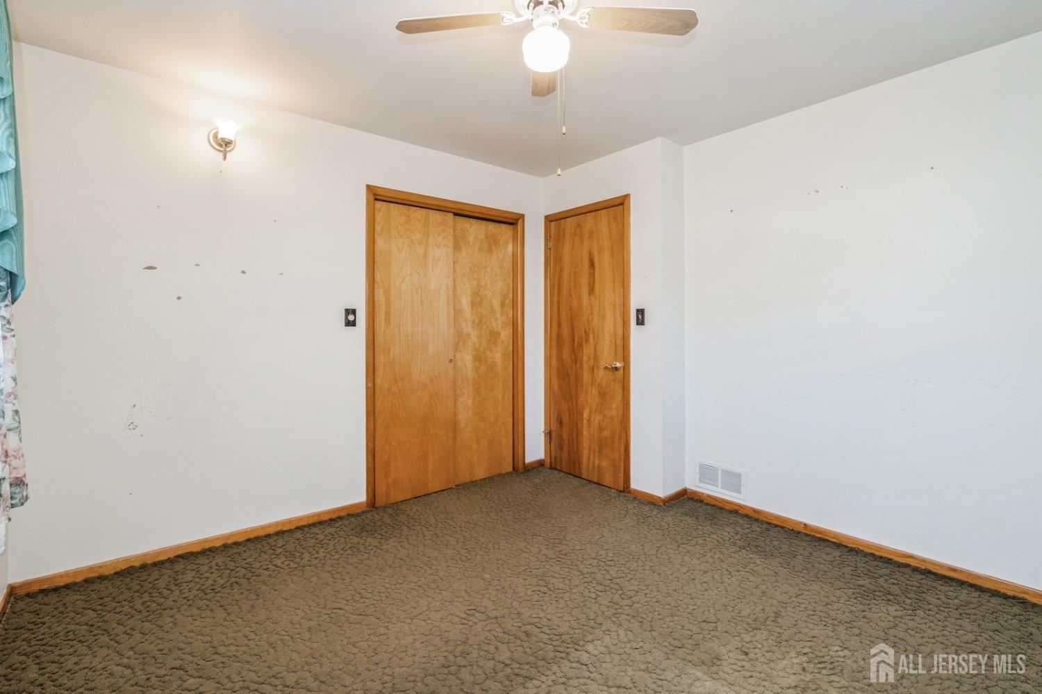 965 New Dover Road, Edison, New Jersey image 20