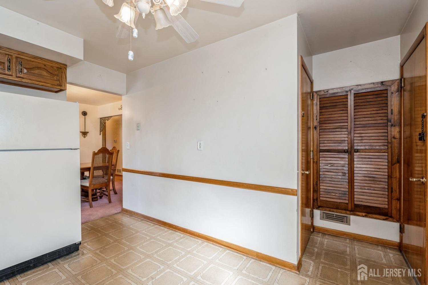 965 New Dover Road, Edison, New Jersey image 15
