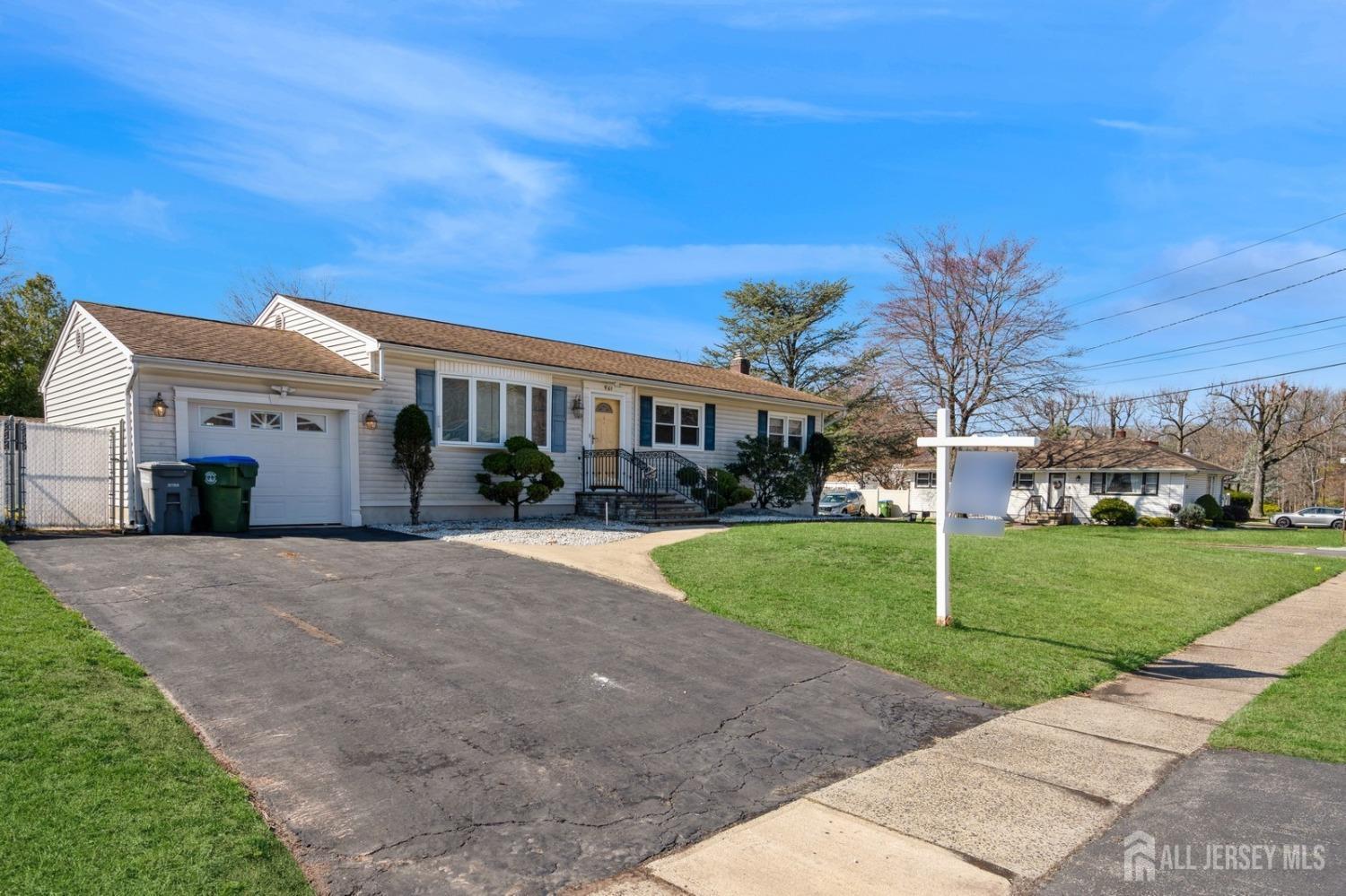 965 New Dover Road, Edison, New Jersey image 2