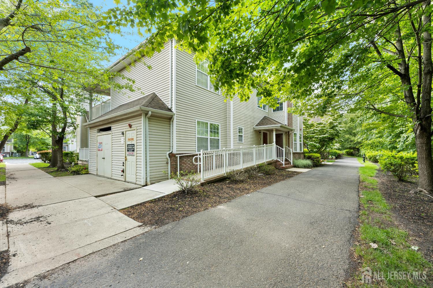 107 Forest Drive, Piscataway, New Jersey image 30