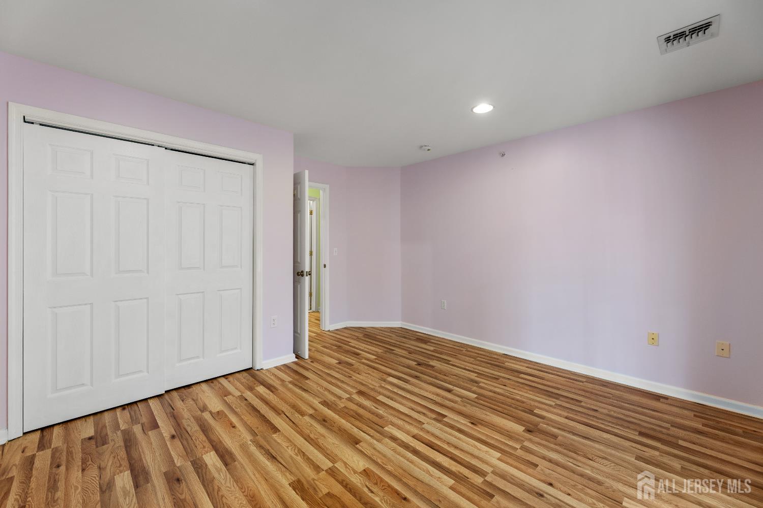 107 Forest Drive, Piscataway, New Jersey image 23