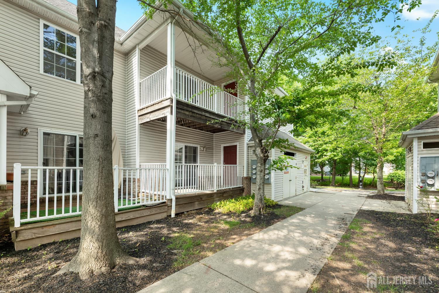 107 Forest Drive, Piscataway, New Jersey image 31