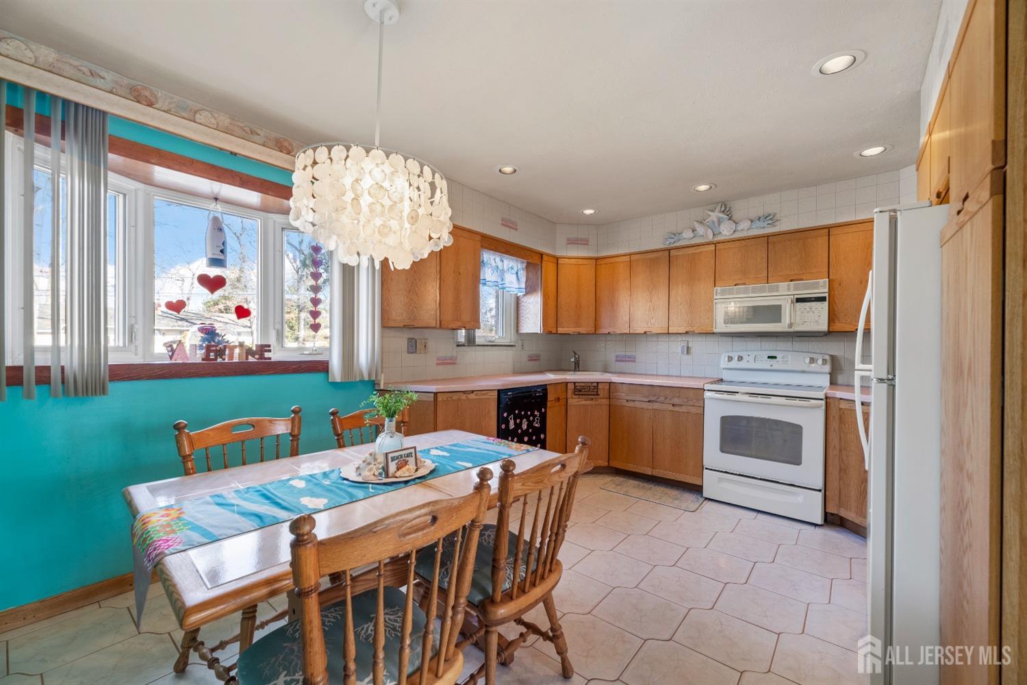 26 Rolling Road, East Brunswick, New Jersey image 8