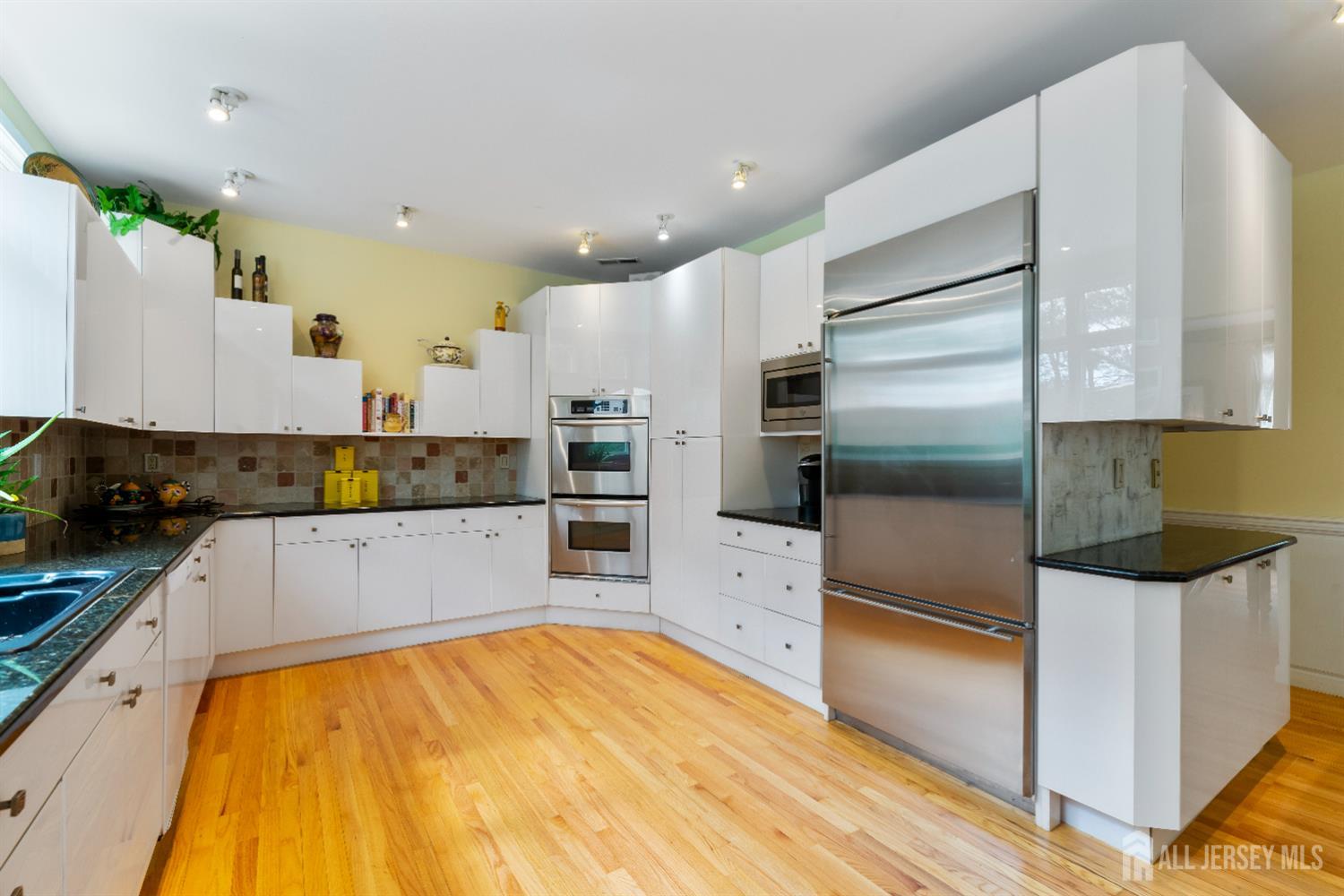 10 Jason Drive, East Brunswick, New Jersey image 11