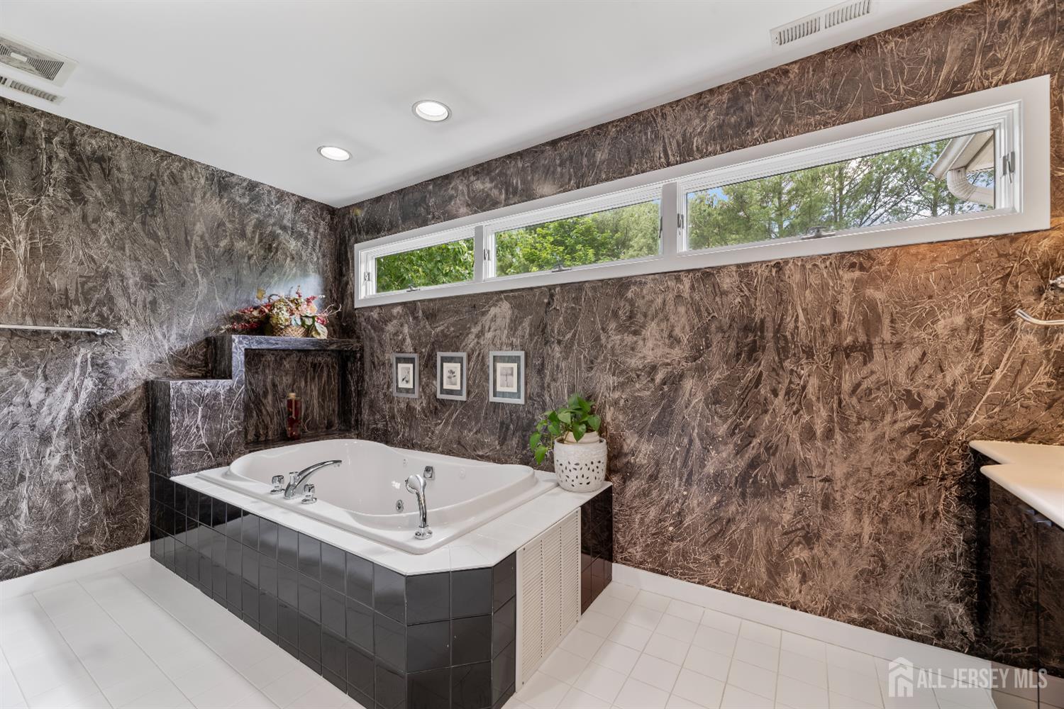 10 Jason Drive, East Brunswick, New Jersey image 22