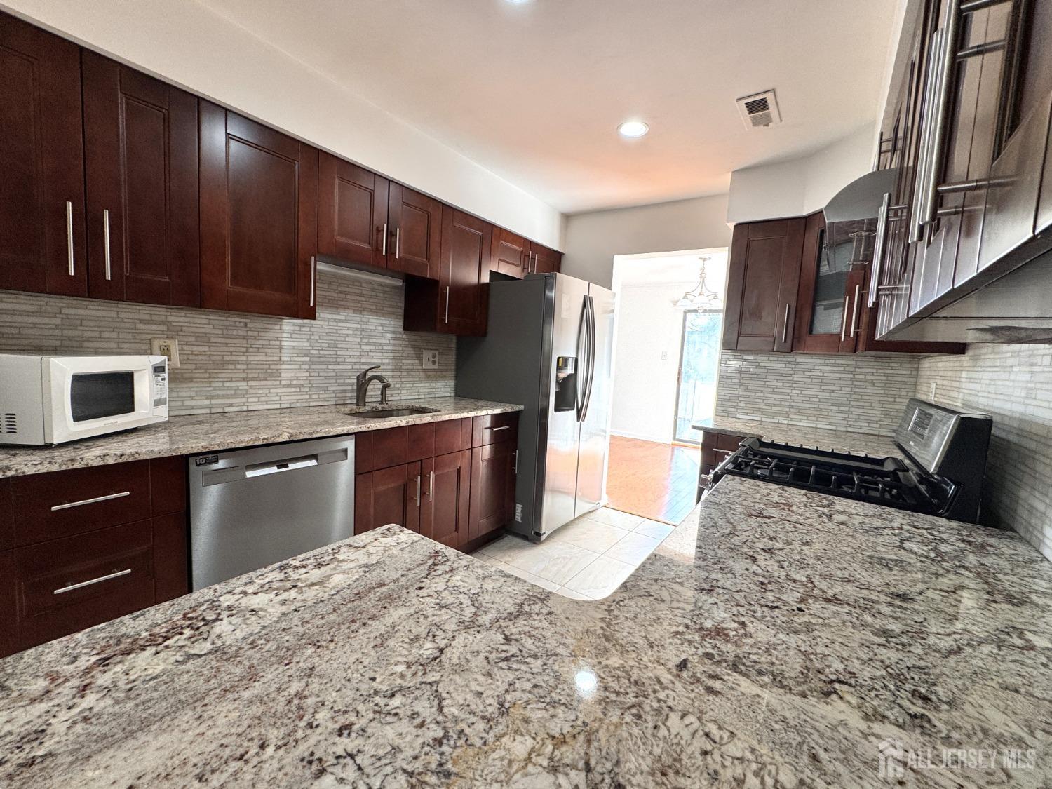 151 Hampshire Drive, Plainsboro, New Jersey image 11