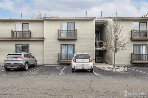 Condo For Sale - 1614 Spruce Hills Drive<br/> Hunterdon County, Glen Gardner, NJ 08826