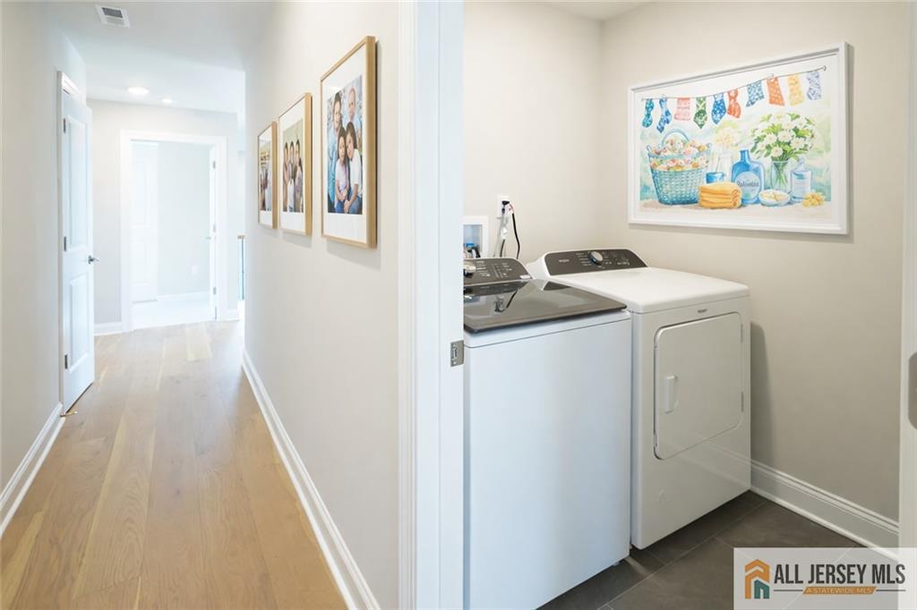 North Brunswick, New Jersey, 08850, United States, 5 Bedrooms Bedrooms, ,4 BathroomsBathrooms,Residential,Active,2036338