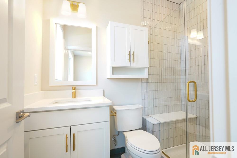 North Brunswick, New Jersey, 08850, United States, 5 Bedrooms Bedrooms, ,4 BathroomsBathrooms,Residential,Active,2036338