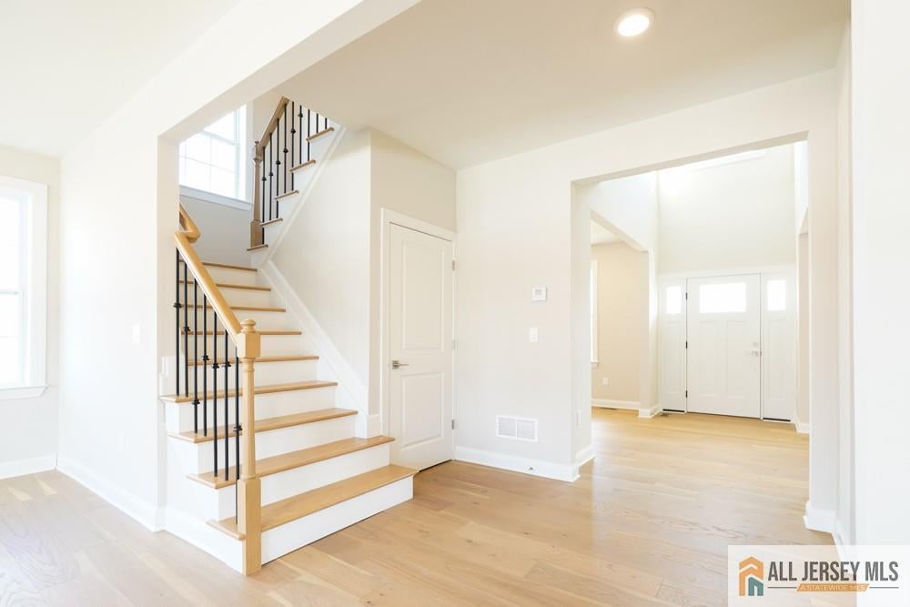North Brunswick, New Jersey, 08850, United States, 5 Bedrooms Bedrooms, ,4 BathroomsBathrooms,Residential,Active,2036338